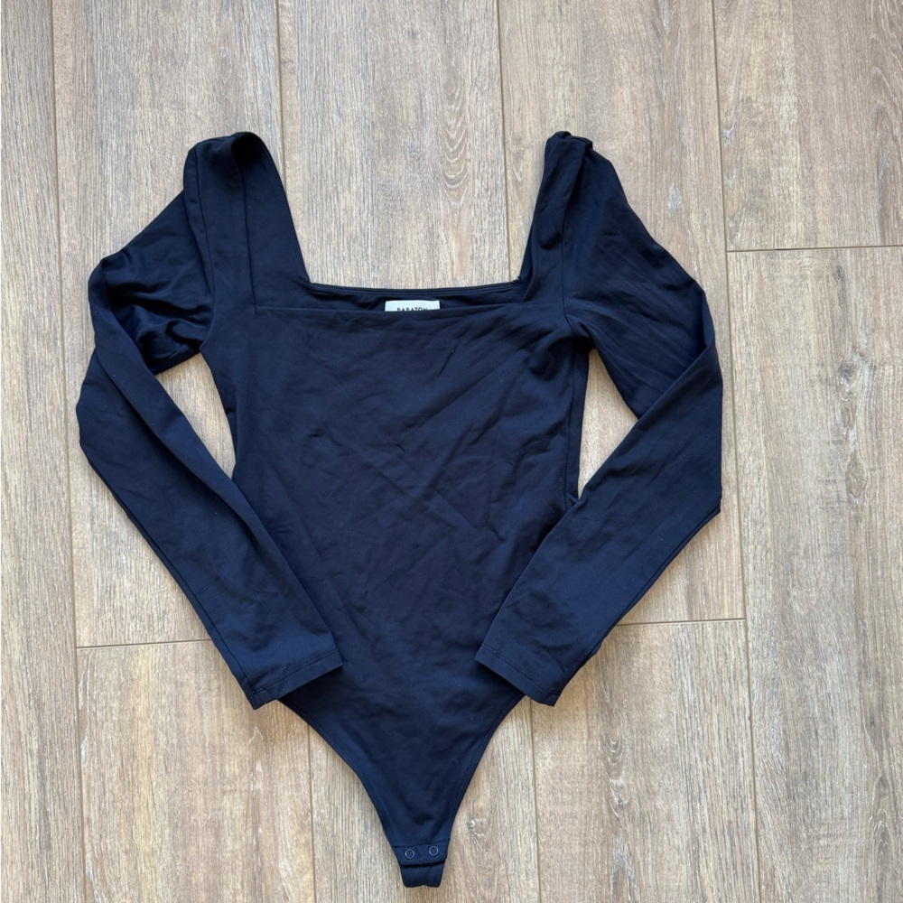 Black Aritzia Contour Long Sleeve Bodysuit